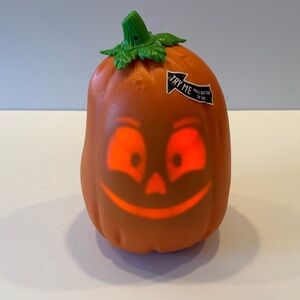 Hallmark Alive and talking pumpkin